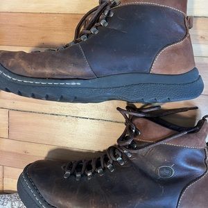 Men’s Born Lace-Up Boots w/Extras